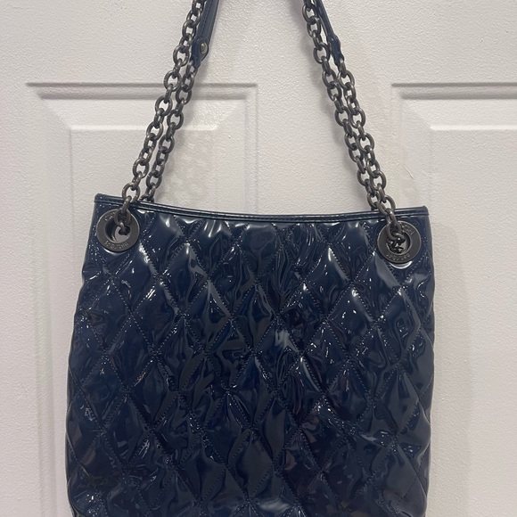 Coach Navy Blue poppy liquid glass, quilted shoulder bag - Picture 10 of 13